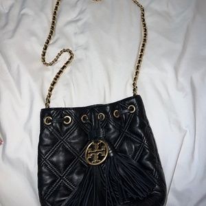 Tory Burch Fleming Soft Mini Bucket Bag (2021)